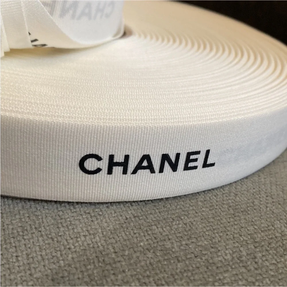 ‼️ 3 yds Flash Sale‼️Chanel Signature Gift Wrapping Ribbon
